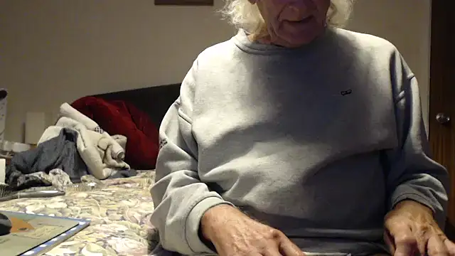 WaverlyKernow online show from September 14, 9:17 pm