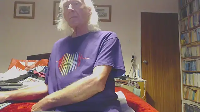 WaverlyKernow online show from October 2, 7:29 pm