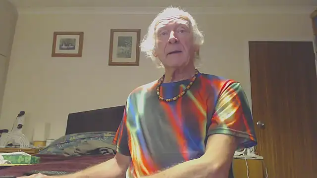 WaverlyKernow online show from December 15, 12:49 pm