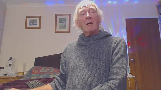 WaverlyKernow online show from December 2, 12:27 pm