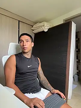 sendfer online show from February 21, 7:15 pm