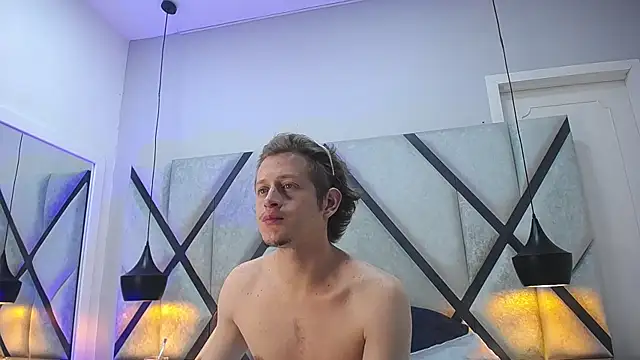 Snapshot of AnthonyAlso chatting on October 28, 8:22 pm AnthonyAlso online show from October 28, 8:22 pm