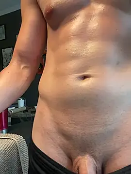 Snapshot of MachineDien chatting on March 11, 7:58 pm MachineDien online show from March 11, 7:58 pm