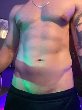 Snapshot of MachineDien chatting on October 21, 1:09 am MachineDien online show from October 21, 1:09 am