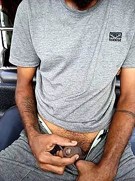 DulajThushara2468 online show from February 6, 3:25 am