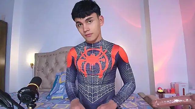 Snapshot of EstebanPerez_ chatting on October 5, 1:15 pm EstebanPerez  online show from October 5, 1:15 pm