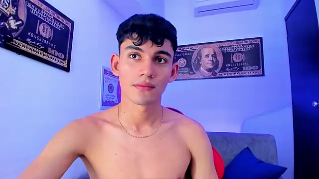 Snapshot of EstebanPerez_ chatting on January 11, 12:07 pm EstebanPerez  online show from January 11, 12:07 pm