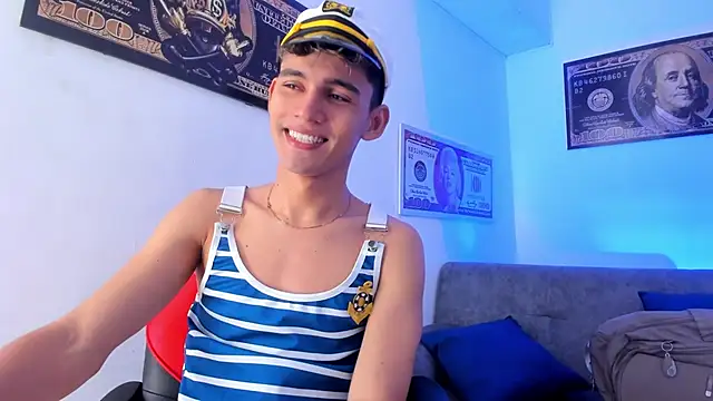 Snapshot of EstebanPerez_ chatting on December 19, 12:12 pm EstebanPerez  online show from December 19, 12:12 pm