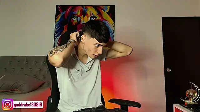 god drake online show from February 12, 10:15 pm