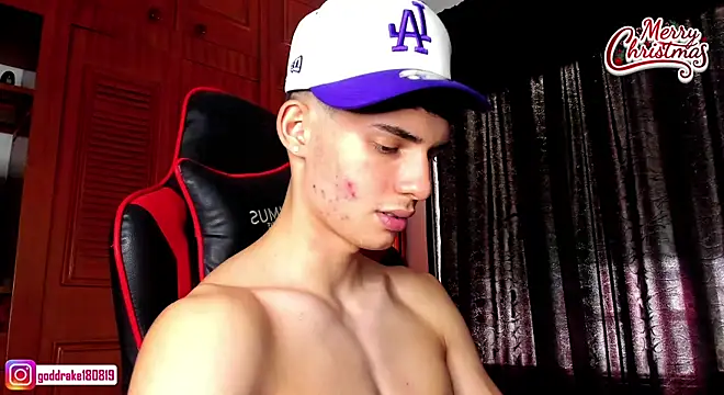 god drake online show from December 24, 6:50 pm