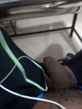 doflamingo18 online show from December 1, 3:09 am