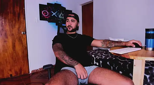 Sebas-hott online show from February 5, 3:55 am