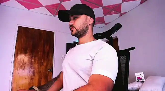 Sebas-hott online show from December 18, 2:42 am