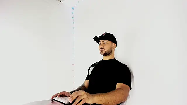 Sebas-hott online show from September 13, 10:33 pm