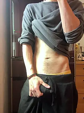 saku chan live online show from April 11, 1:57 am