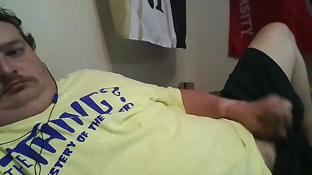 Snapshot of YelpedAverting chatting on September 8, 9:25 pm YelpedAverting online show from September 8, 9:25 pm