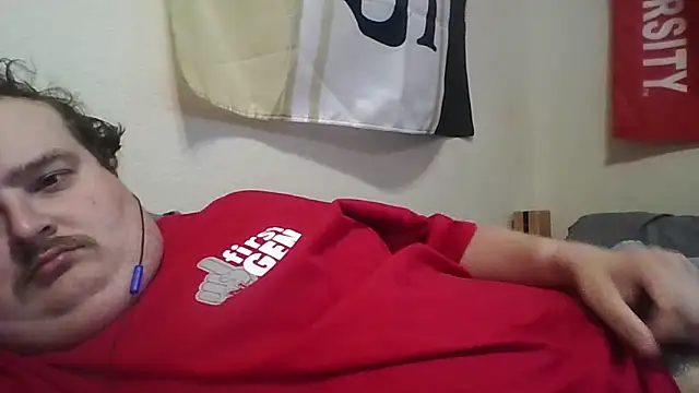 Snapshot of YelpedAverting chatting on October 29, 7:06 pm YelpedAverting online show from October 29, 7:06 pm