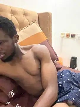 Snapshot of sknzy09 chatting on October 3, 1:10 am sknzy09 online show from October 3, 1:10 am