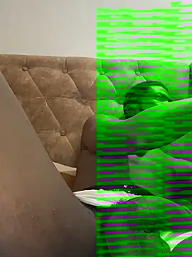 Snapshot of sknzy09 chatting on September 27, 3:32 pm sknzy09 online show from September 27, 3:32 pm