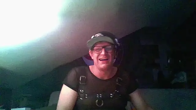 Bigthroaterboy online show from December 6, 6:06 pm