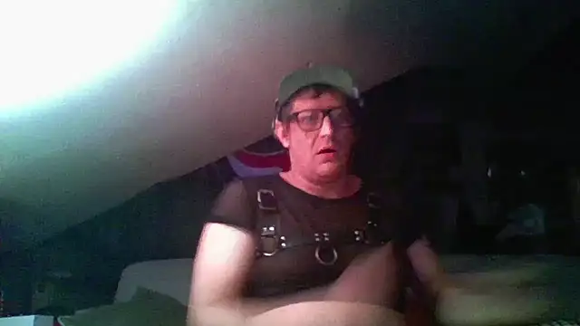 Bigthroaterboy online show from December 5, 10:01 pm