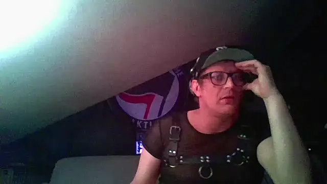 Bigthroaterboy online show from December 2, 8:53 pm