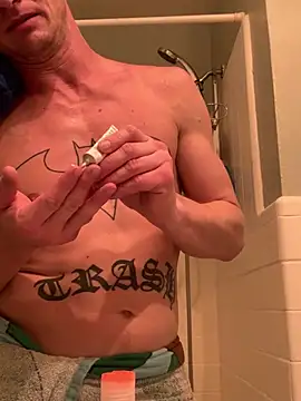 trash4cash online show from January 1, 12:11 am