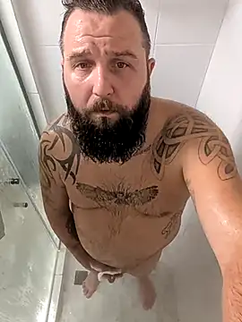 beardedbeasty86 online show from October 20, 9:24 am