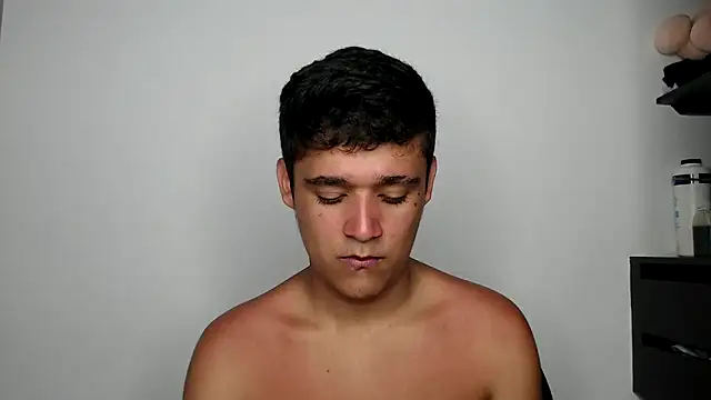 kaiine190 online show from April 7, 6:46 am