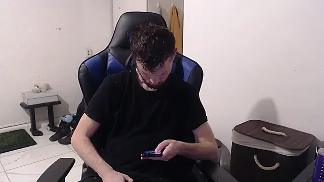 Talenjames4 online show from November 10, 9:42 pm