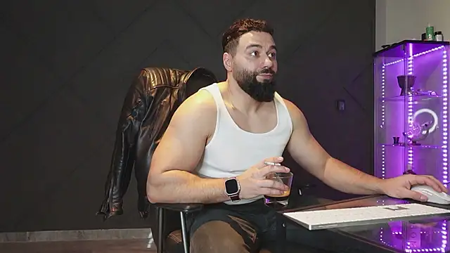 mattmasterss online show from March 3, 10:27 pm