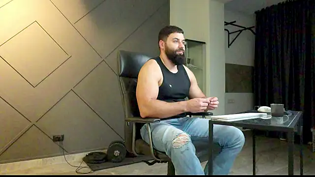 Snapshot of mattmasterss chatting on January 26, 11:18 pm mattmasterss online show from January 26, 11:18 pm