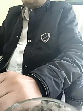 Snapshot of Hot-man39 chatting on February 10, 5:03 am Hot-man39 online show from February 10, 5:03 am