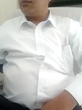 Snapshot of Hot-man39 chatting on December 23, 5:28 am Hot-man39 online show from December 23, 5:28 am