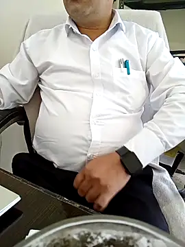 Snapshot of Hot-man39 chatting on March 7, 6:24 am Hot-man39 online show from March 7, 6:24 am