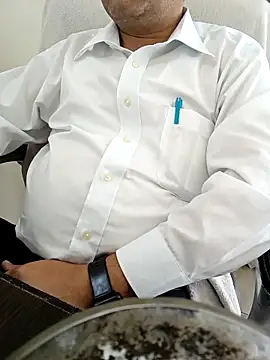 Snapshot of Hot-man39 chatting on March 11, 6:00 am Hot-man39 online show from March 11, 6:00 am