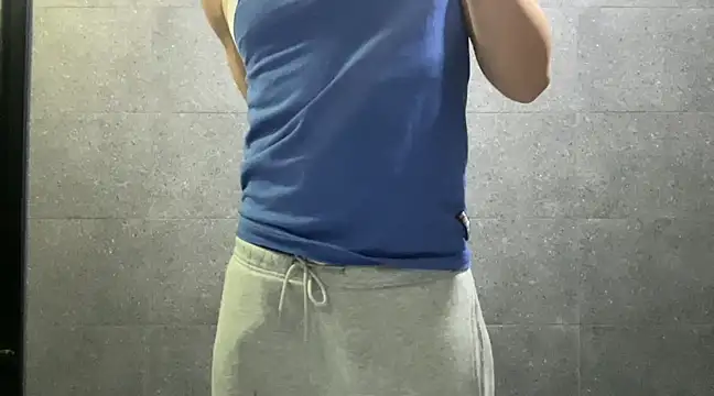 Snapshot of taka32204 chatting on December 30, 12:52 pm taka32204 online show from December 30, 12:52 pm