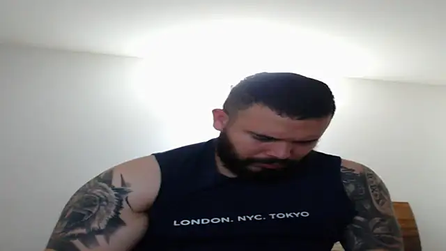 alexandergranda71 online show from February 7, 11:24 pm