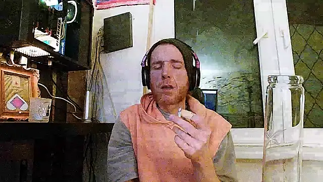 BongChannel online show from December 15, 5:10 pm