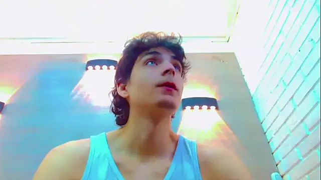 Sr BonnyEthan online show from December 3, 2:01 pm