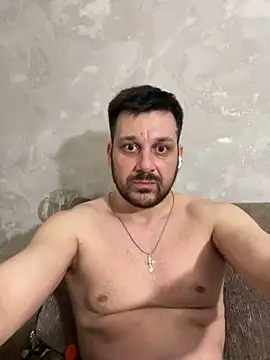 MaeltraJoy online show from April 6, 9:37 pm