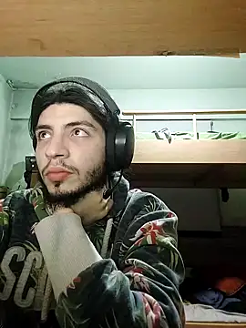 kleineid77 online show from December 29, 11:39 pm