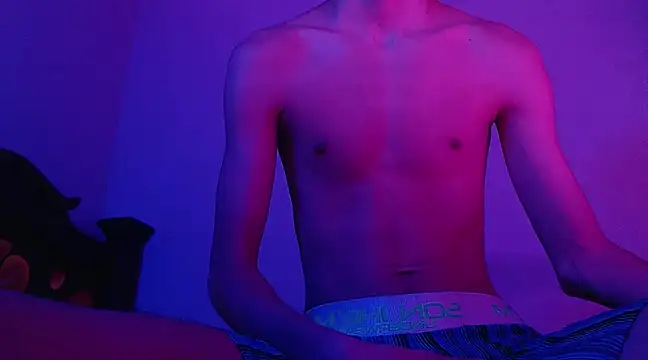 isaaclatino online show from January 26, 11:39 pm