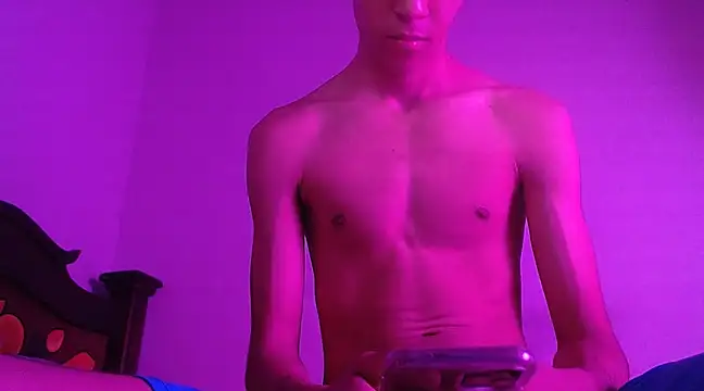 isaaclatino online show from January 9, 4:41 am