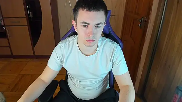 Snapshot of bigmark033 chatting on March 3, 10:55 am bigmark033 online show from March 3, 10:55 am