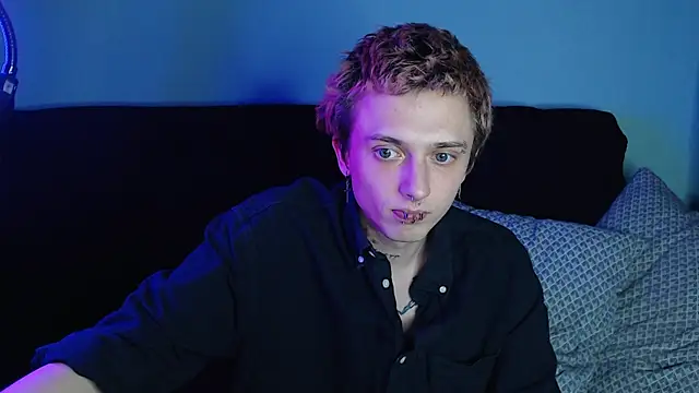 axxxturel online show from December 12, 5:59 pm