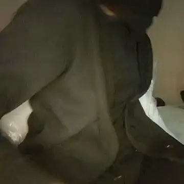 Gifttheskimaskboy online show from November 15, 6:43 pm