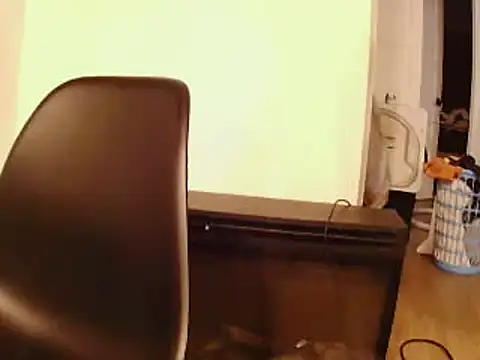 Snapshot of L0cKyseven77 chatting on February 16, 1:38 am L0cKyseven77 online show from February 16, 1:38 am