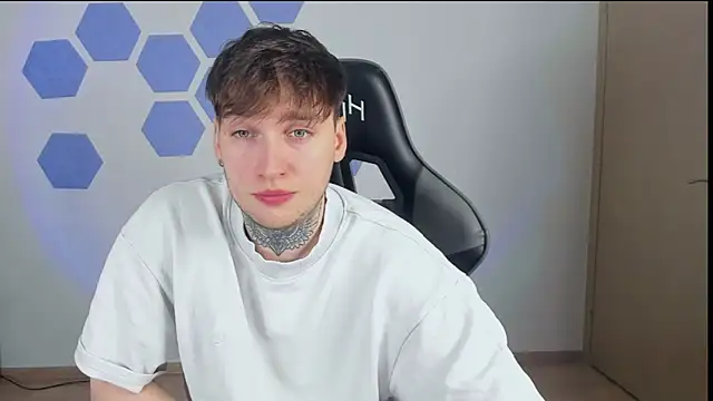 Chris Tyson online show from January 23, 2:44 am