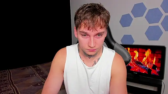 Chris Tyson online show from September 20, 2:11 am